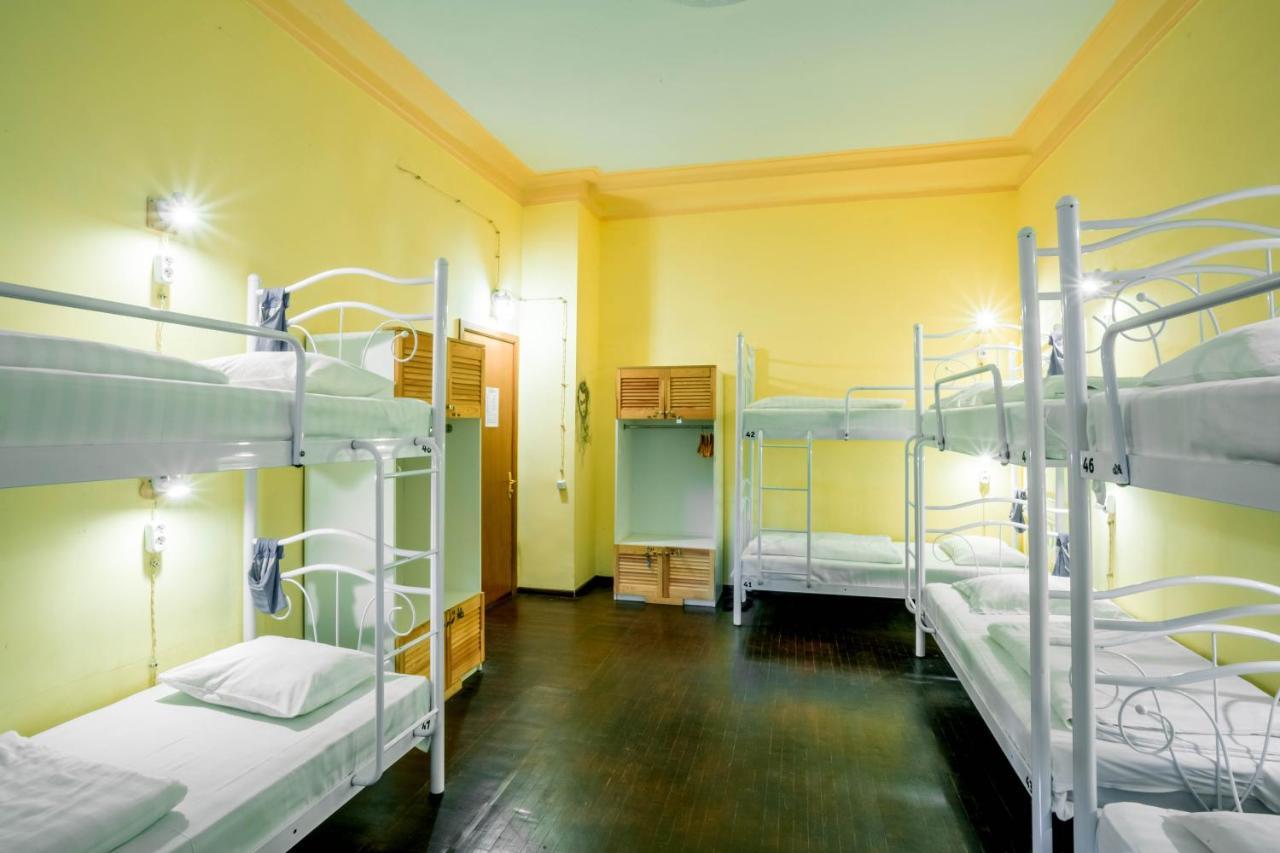 Garis Factory Hostel Kiev Eksteriør billede