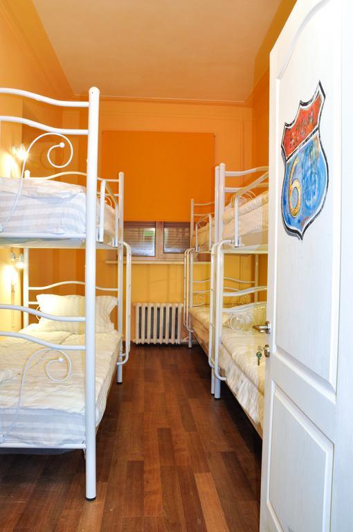 Garis Factory Hostel Kiev Værelse billede